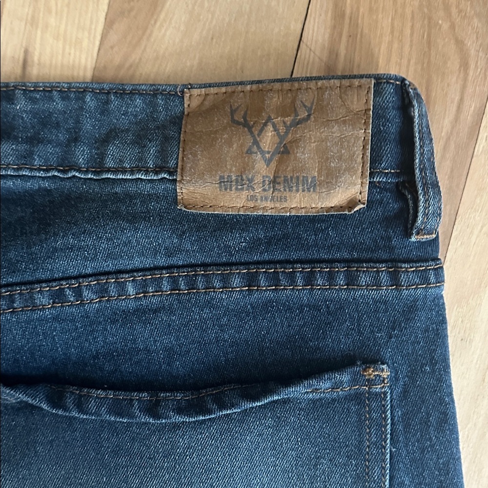 ⸻ - Picture 4 of 7